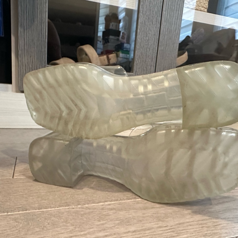 Gucci Women's Transparent Mules - Picture 4 of 4